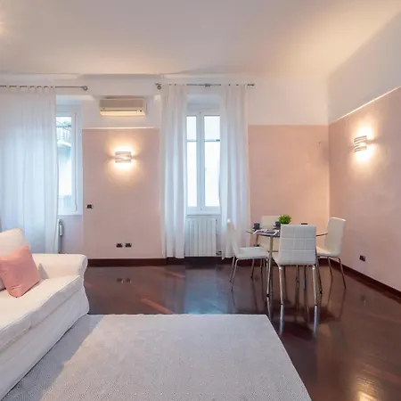 Xenia - Elegant Two-room In Porta Venezia 米兰